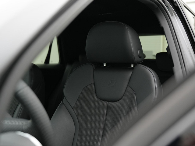 Audi Q2 35 TFSI 150 pk S-tronic S Edition   S-Line | Trekhaak | Matrix LED | Achteruitrijcamera | Navigatie | Stoelverwarming | Adaptive