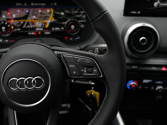 Audi Q2 35 TFSI 150 pk S-tronic S Edition   S-Line | Trekhaak | Matrix LED | Achteruitrijcamera | Navigatie | Stoelverwarming | Adaptive
