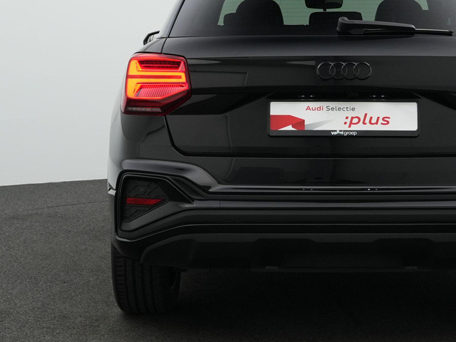 Audi Q2 35 TFSI 150 pk S-tronic S Edition   S-Line | Trekhaak | Matrix LED | Achteruitrijcamera | Navigatie | Stoelverwarming | Adaptive