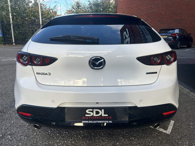 Mazda 3 2.0 e-SkyActiv-G M Hybrid 122 Luxury    FULL LED    NAVI + CARPLAY    ADAPTIV CRUISE    HUD    BOSE AUDIO    360 CAMERA
