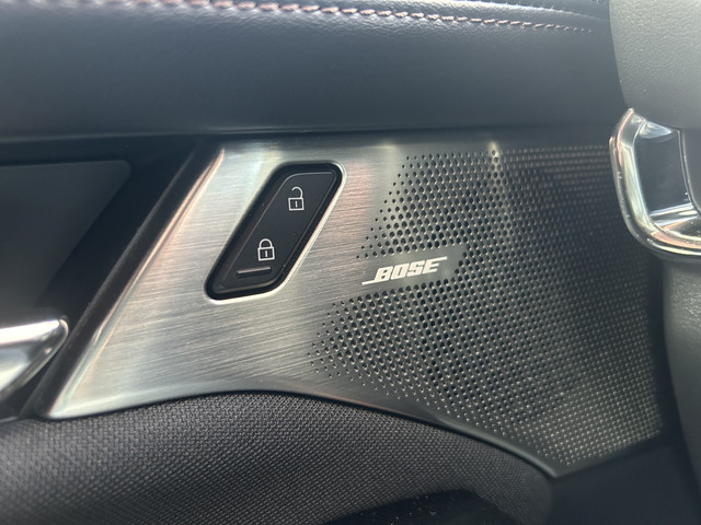Mazda 3 2.0 e-SkyActiv-G M Hybrid 122 Luxury    FULL LED    NAVI + CARPLAY    ADAPTIV CRUISE    HUD    BOSE AUDIO    360 CAMERA