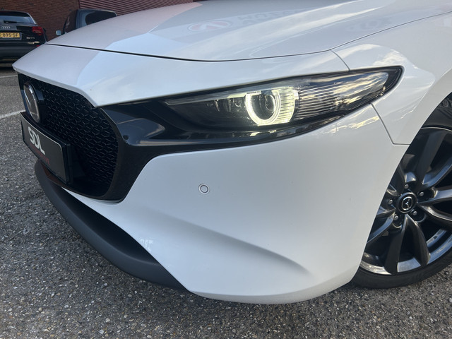 Mazda 3 2.0 e-SkyActiv-G M Hybrid 122 Luxury    FULL LED    NAVI + CARPLAY    ADAPTIV CRUISE    HUD    BOSE AUDIO    360 CAMERA