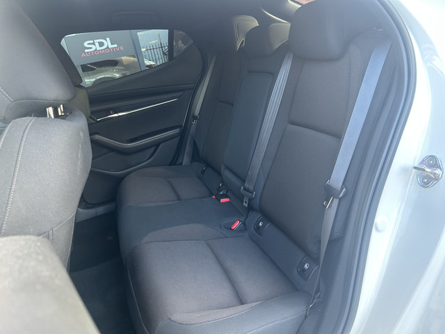 Mazda 3 2.0 e-SkyActiv-G M Hybrid 122 Luxury    FULL LED    NAVI + CARPLAY    ADAPTIV CRUISE    HUD    BOSE AUDIO    360 CAMERA