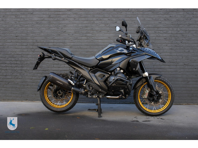 bmw-r-1300-gs-triple-black---spaakwielen-goud---btw