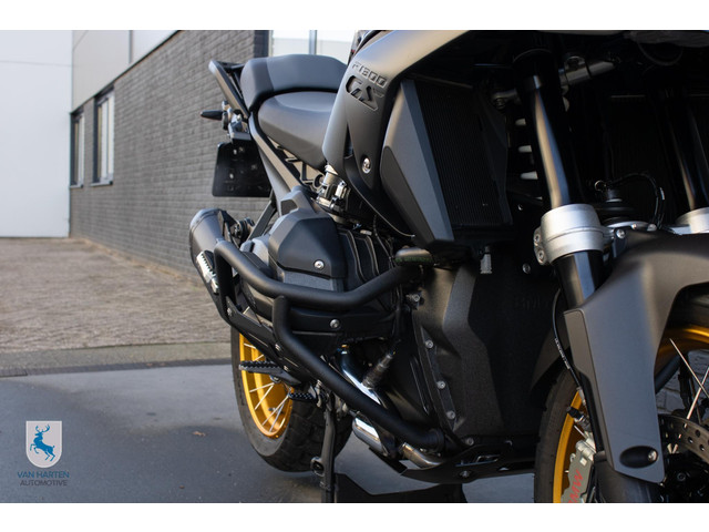 BMW R 1300 GS Triple Black   Spaakwielen goud   BTW