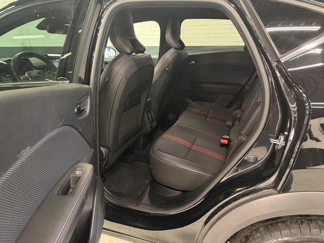 Renault Captur 1.3 TCe 140 R.S. Line Automaat   Camera   Navi   CarPlay   DAB