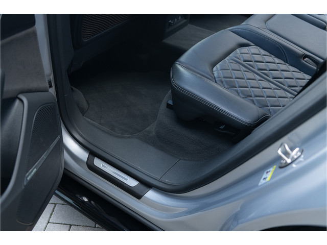 Audi Q8 55 TFSI e quattro S-Line ACC Pano S-Stoelen Matrix Memory B&O 360 Softcl. Trekhaak