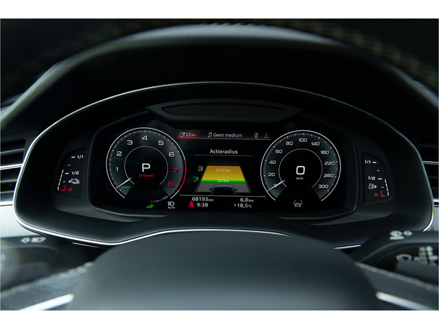 Audi Q8 55 TFSI e quattro S-Line ACC Pano S-Stoelen Matrix Memory B&O 360 Softcl. Trekhaak