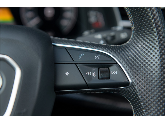 Audi Q8 55 TFSI e quattro S-Line ACC Pano S-Stoelen Matrix Memory B&O 360 Softcl. Trekhaak