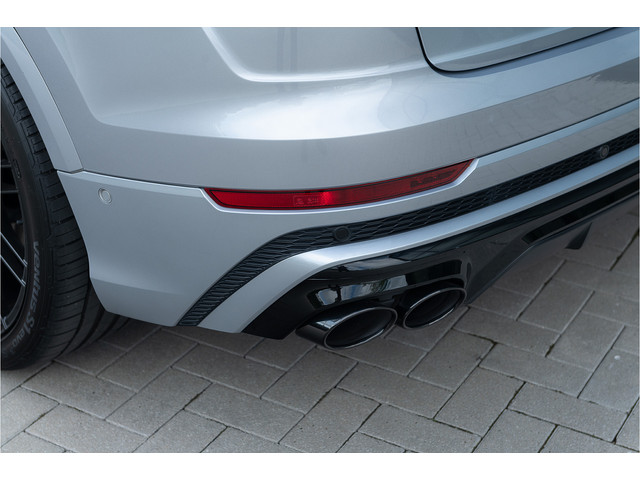 Audi Q8 55 TFSI e quattro S-Line ACC Pano S-Stoelen Matrix Memory B&O 360 Softcl. Trekhaak