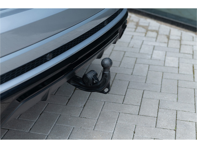 Audi Q8 55 TFSI e quattro S-Line ACC Pano S-Stoelen Matrix Memory B&O 360 Softcl. Trekhaak