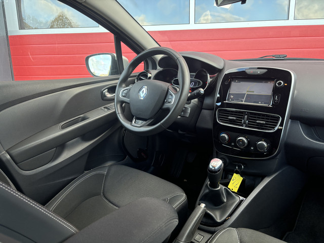Renault Clio 1.5 dCi Ecoleader Zen NWE D-RIEM   NAVI   AIRCO   PDC   BLUETOOTH   DAB+   CRUISE   NL-AUTO