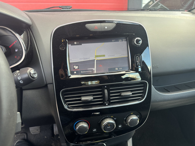Renault Clio 1.5 dCi Ecoleader Zen NWE D-RIEM   NAVI   AIRCO   PDC   BLUETOOTH   DAB+   CRUISE   NL-AUTO