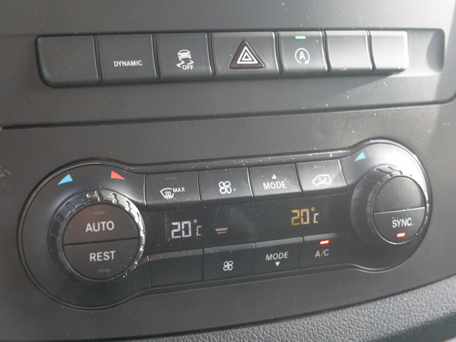 Volkswagen Transporter 2.0 TDI 150 | Aut. | DC | Bulli | L2H1 | Navi | Cruise | Airco..