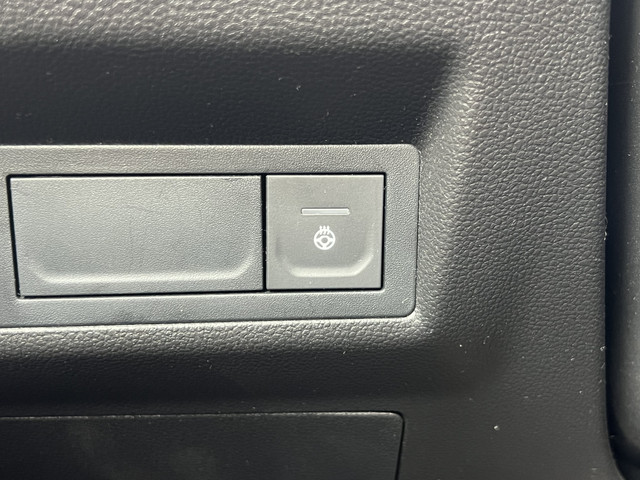 Renault Captur 1.6 E-Tech Hybrid 160PK Intens Edition One   Dealer onbderhouden   Bose   360' Camera