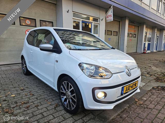 Volkswagen up! 1.0 Street up! Navi Cruise Control Stoelverwarming