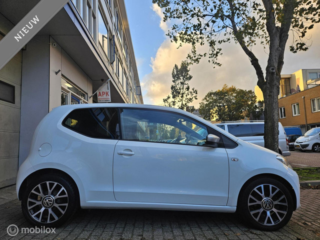 Volkswagen up! 1.0 Street up! Navi Cruise Control Stoelverwarming