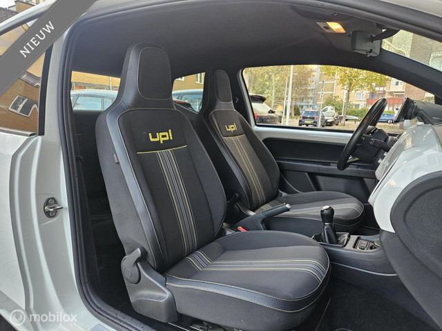Volkswagen up! 1.0 Street up! Navi Cruise Control Stoelverwarming