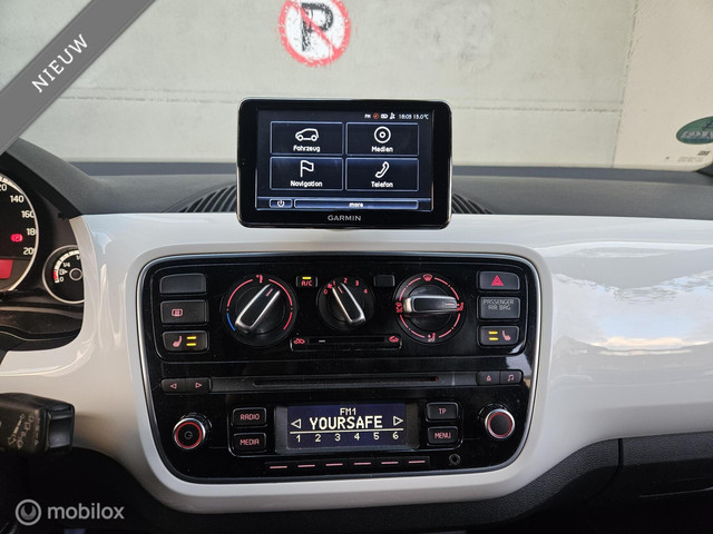 Volkswagen up! 1.0 Street up! Navi Cruise Control Stoelverwarming