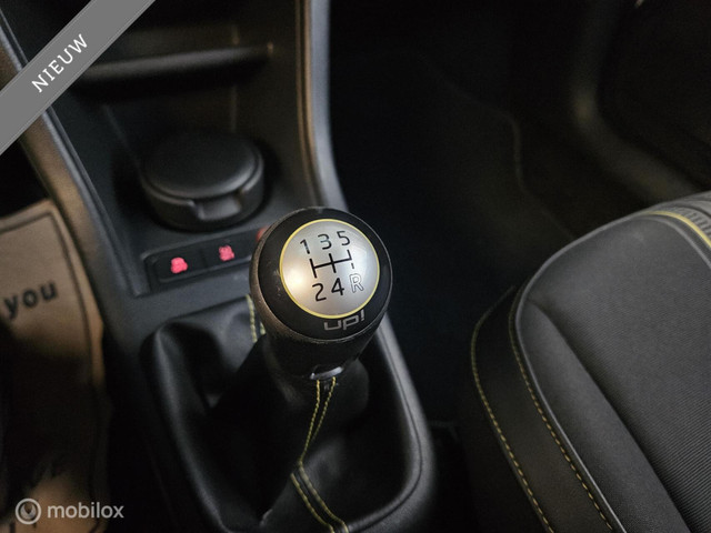Volkswagen up! 1.0 Street up! Navi Cruise Control Stoelverwarming