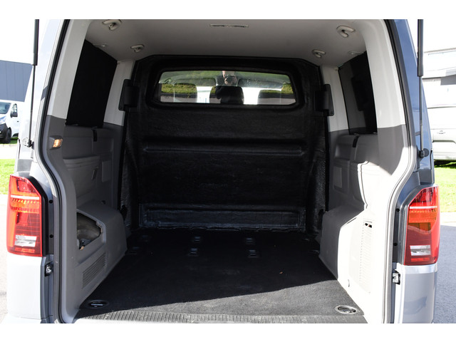 Volkswagen Transporter 2.0 TDI L2H1 DC Caravelle Full options! Adaptieve Cruise, Virtual, Carplay, LED, 204PK, 2 x Schuifdeur, Clima, Stoelverwarming,