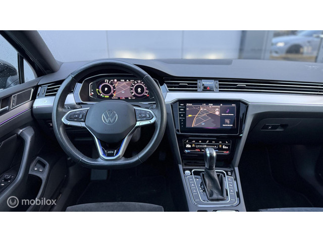 Volkswagen Passat Variant GTE   PANO   ACC   DCC
