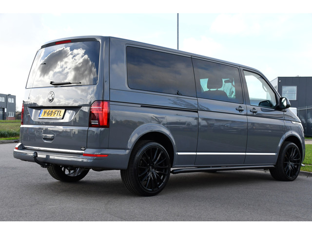 Volkswagen Transporter 2.0 TDI L2H1 DC Caravelle Full options! Adaptieve Cruise, Virtual, Carplay, LED, 204PK, 2 x Schuifdeur, Clima, Stoelverwarming,