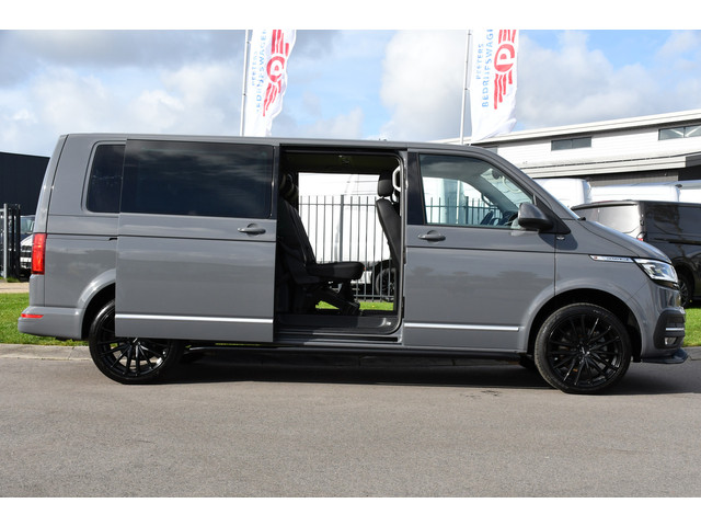 Volkswagen Transporter 2.0 TDI L2H1 DC Caravelle Full options! Adaptieve Cruise, Virtual, Carplay, LED, 204PK, 2 x Schuifdeur, Clima, Stoelverwarming,