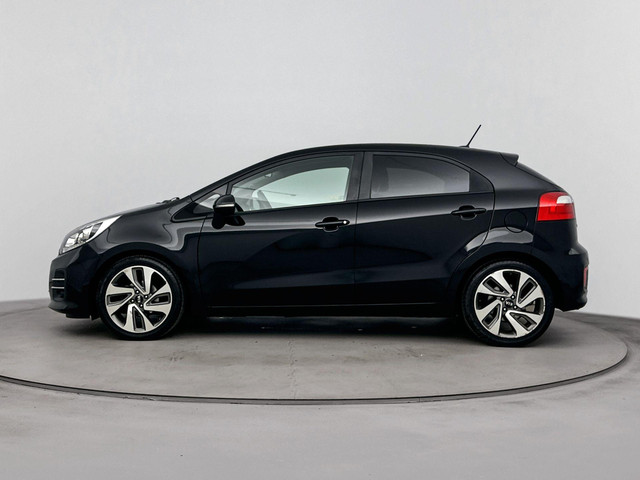 Kia Rio 1.2 CVVT EXECUTIVELINE | NAVI | CLIMA | CRUISE | CAMERA | PDC | PRIVACY GLASS | LM VELGEN | STUUR- & STOELVERWARMING |