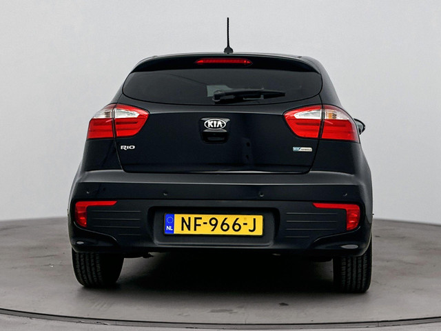 Kia Rio 1.2 CVVT EXECUTIVELINE | NAVI | CLIMA | CRUISE | CAMERA | PDC | PRIVACY GLASS | LM VELGEN | STUUR- & STOELVERWARMING |
