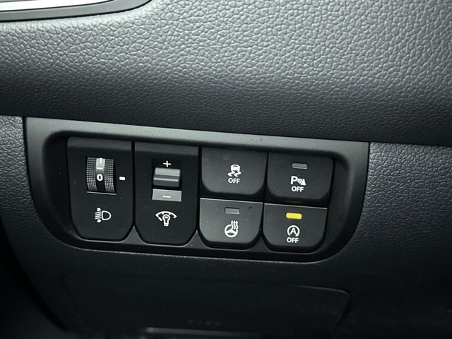 Kia Rio 1.2 CVVT EXECUTIVELINE | NAVI | CLIMA | CRUISE | CAMERA | PDC | PRIVACY GLASS | LM VELGEN | STUUR- & STOELVERWARMING |