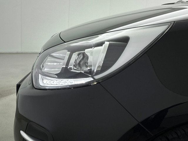 Kia Rio 1.2 CVVT EXECUTIVELINE | NAVI | CLIMA | CRUISE | CAMERA | PDC | PRIVACY GLASS | LM VELGEN | STUUR- & STOELVERWARMING |