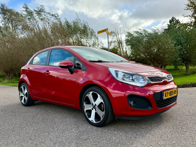 kia-rio-1.4-cvvt-businessline---55.000-km---automaat---airco---navi---camera---verwarmde-voorstoel---stuur---pdc---lm-velg---nap