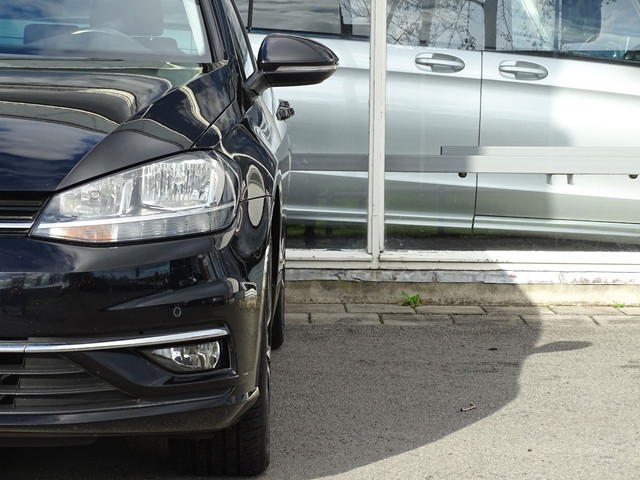 Volkswagen Golf 1.0 TSI Comfortline Business Automaat | Carplay | 18