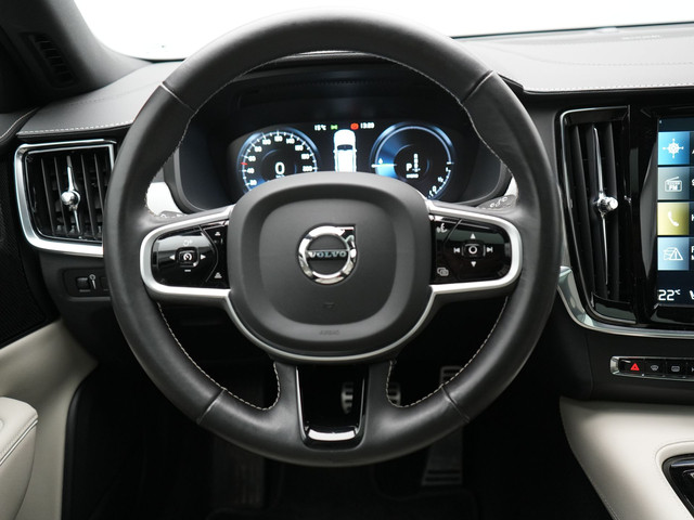 Volvo V90 T6 AWD R-Design Plug In Hybrid 340pk Dealer O.H PHEV | Trekhaak Af Fabriek | Panodak | Adaptive Cruise | Head Up | Harman & Kard