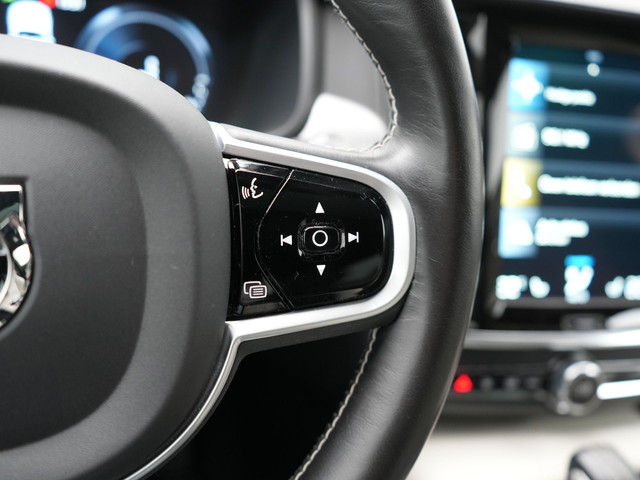 Volvo V90 T6 AWD R-Design Plug In Hybrid 340pk Dealer O.H PHEV | Trekhaak Af Fabriek | Panodak | Adaptive Cruise | Head Up | Harman & Kard