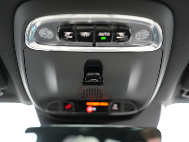 Volvo V90 T6 AWD R-Design Plug In Hybrid 340pk Dealer O.H PHEV | Trekhaak Af Fabriek | Panodak | Adaptive Cruise | Head Up | Harman & Kard