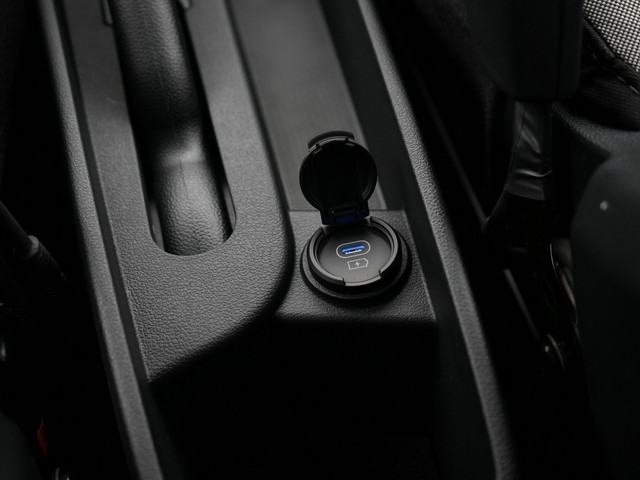 Hyundai i10 1.0 Comfort NAVIGATIE | AIRCO | CRUISE CONTROL | VOORRAADVOORDEEL! Uit voorraad leverbaar!