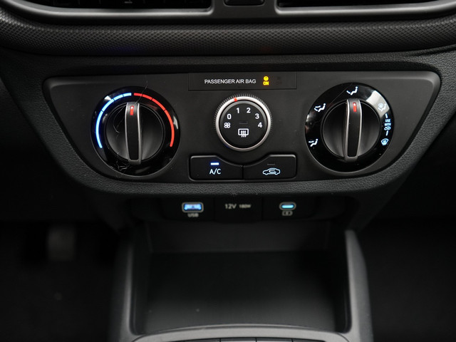 Hyundai i10 1.0 Comfort NAVIGATIE | AIRCO | CRUISE CONTROL | VOORRAADVOORDEEL! Uit voorraad leverbaar!