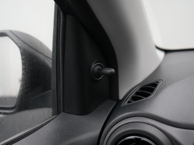Hyundai i10 1.0 Comfort NAVIGATIE | AIRCO | CRUISE CONTROL | VOORRAADVOORDEEL! Uit voorraad leverbaar!