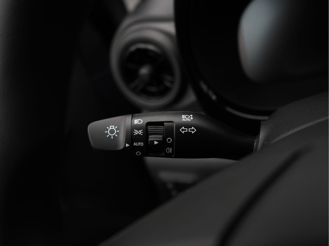 Hyundai i10 1.0 Comfort NAVIGATIE | AIRCO | CRUISE CONTROL | VOORRAADVOORDEEL! Uit voorraad leverbaar!