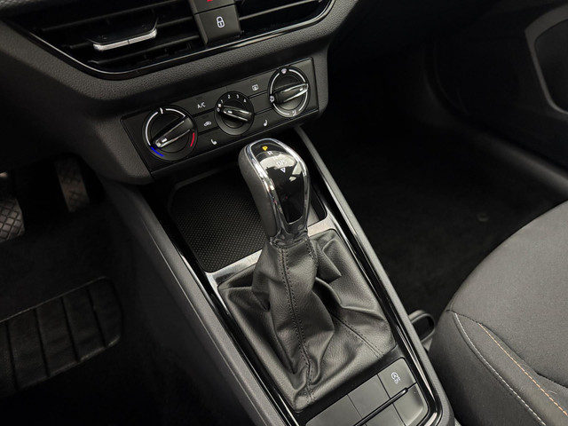 Skoda Kamiq 1.0 TSI Business Edition Automaat | Trekhaak | Camera | Apple CarPlay | Stoelverwarming | Lane Assist