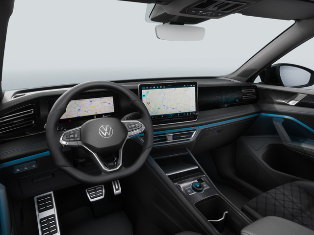 Volkswagen Tiguan R-Line Edition 1.5 eHybrid 204 PK | Trekhaak | Panoramadak | Adaptief Onderstel | Black Style |