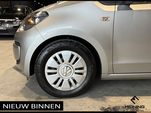 Volkswagen up! 1.0 move up! BlueMotion Executive-pakket. Van eerste eigenaar. Dealer onderhouden en slechts 74000 km!!
