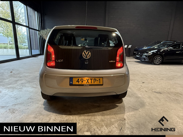 Volkswagen up! 1.0 move up! BlueMotion Executive-pakket. Van eerste eigenaar. Dealer onderhouden en slechts 74000 km!!