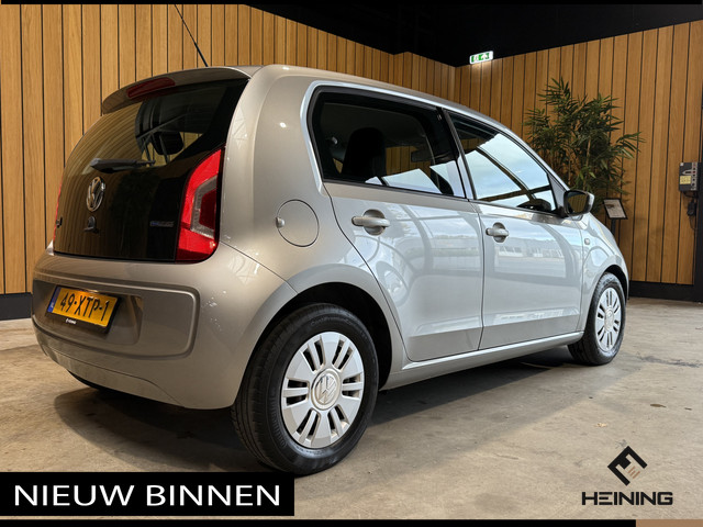 Volkswagen up! 1.0 move up! BlueMotion Executive-pakket. Van eerste eigenaar. Dealer onderhouden en slechts 74000 km!!
