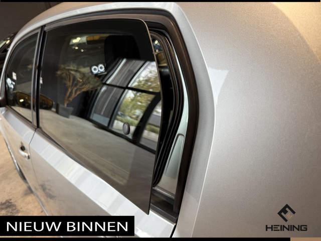 Volkswagen up! 1.0 move up! BlueMotion Executive-pakket. Van eerste eigenaar. Dealer onderhouden en slechts 74000 km!!