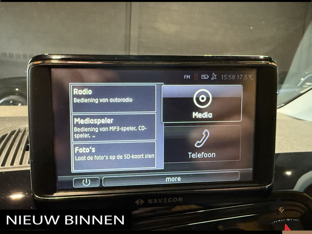 Volkswagen up! 1.0 move up! BlueMotion Executive-pakket. Van eerste eigenaar. Dealer onderhouden en slechts 74000 km!!