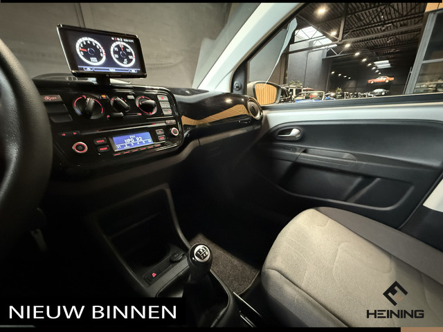 Volkswagen up! 1.0 move up! BlueMotion Executive-pakket. Van eerste eigenaar. Dealer onderhouden en slechts 74000 km!!