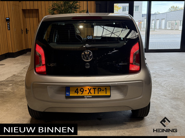 Volkswagen up! 1.0 move up! BlueMotion Executive-pakket. Van eerste eigenaar. Dealer onderhouden en slechts 74000 km!!